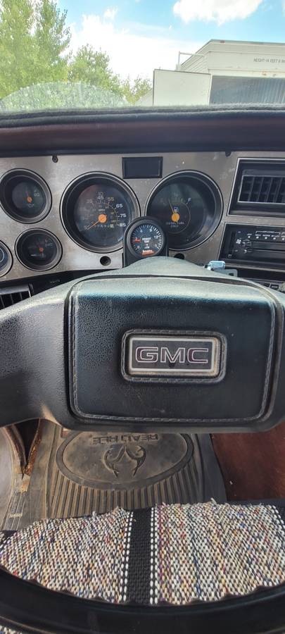 Gmc-K2500-diesel-1986-9