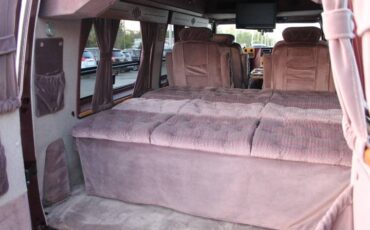 Gmc-Vandura-2500-conversion-1990-16