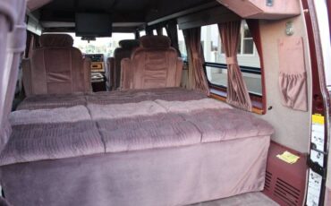 Gmc-Vandura-2500-conversion-1990-17