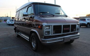 Gmc-Vandura-2500-conversion-1990