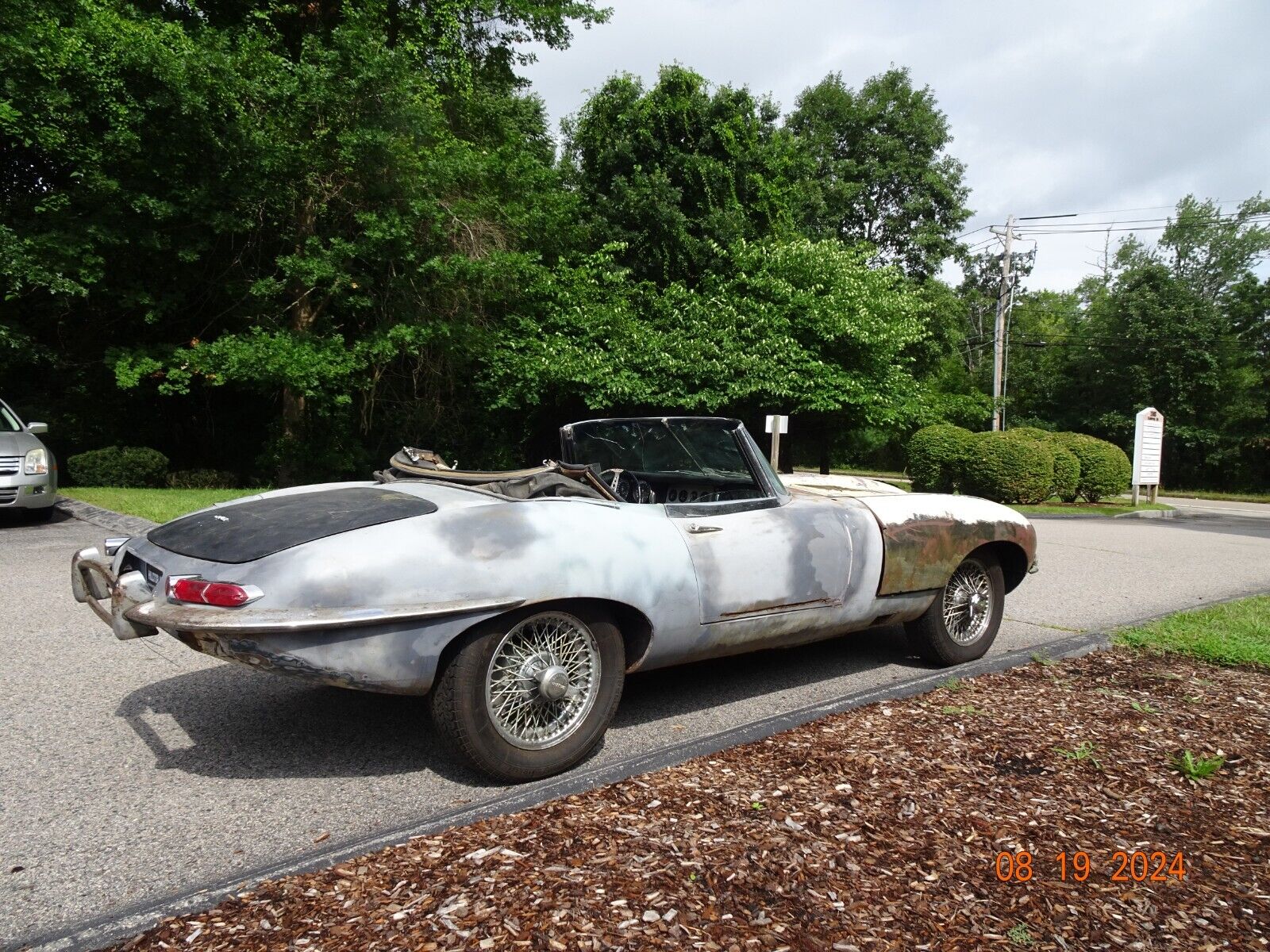 Jaguar-E-Type-Cabriolet-1963-1