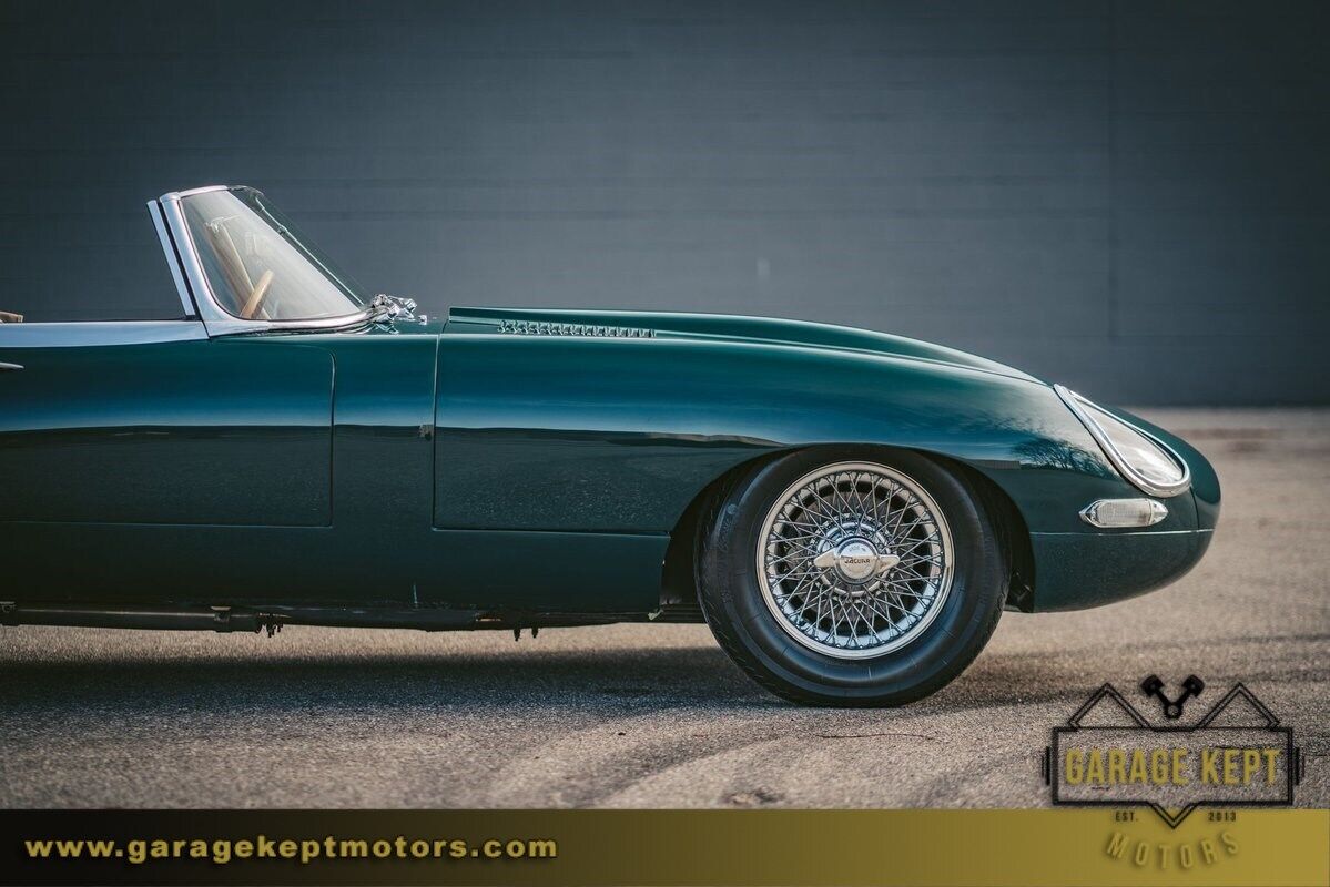 Jaguar-E-Type-Cabriolet-1964-9