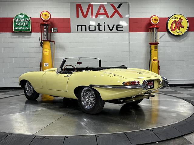 Jaguar-E-Type-Cabriolet-1968-4