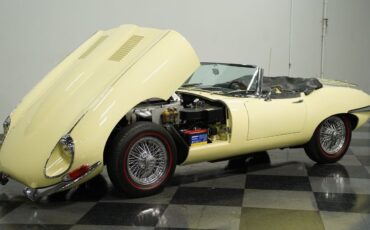 Jaguar-E-Type-Cabriolet-1968-6