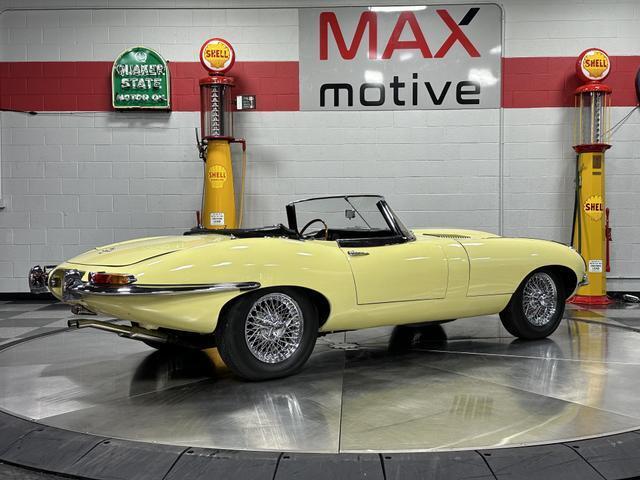 Jaguar-E-Type-Cabriolet-1968-6