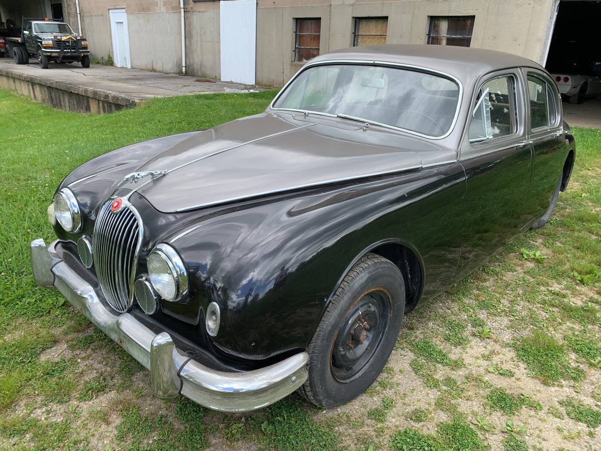 Jaguar-Mk1-1957-2