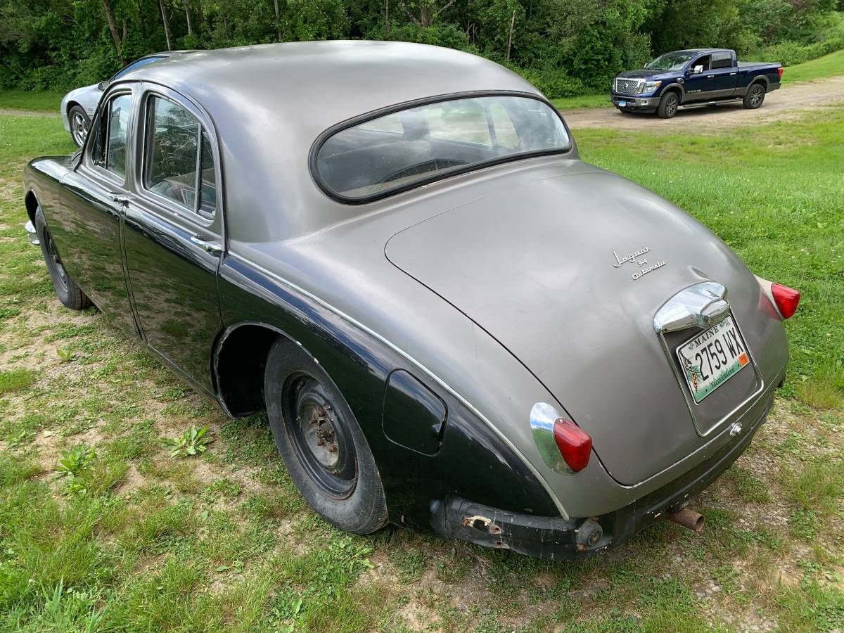 Jaguar-Mk1-1957-4