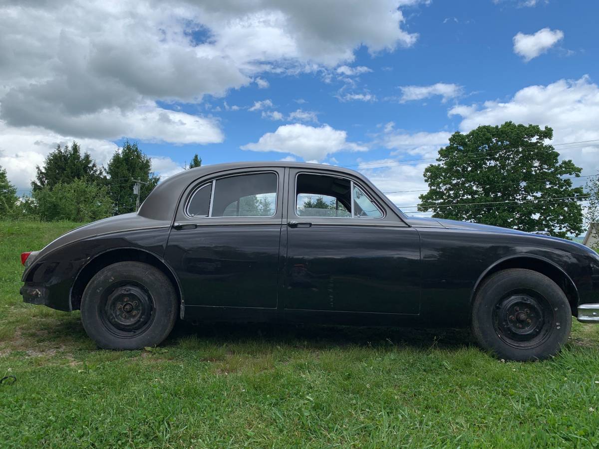 Jaguar-Mk1-1957-7