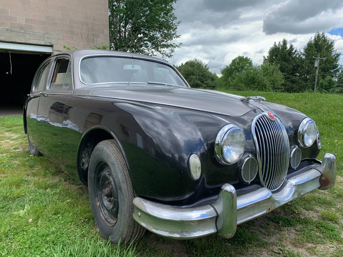 Jaguar-Mk1-1957-8