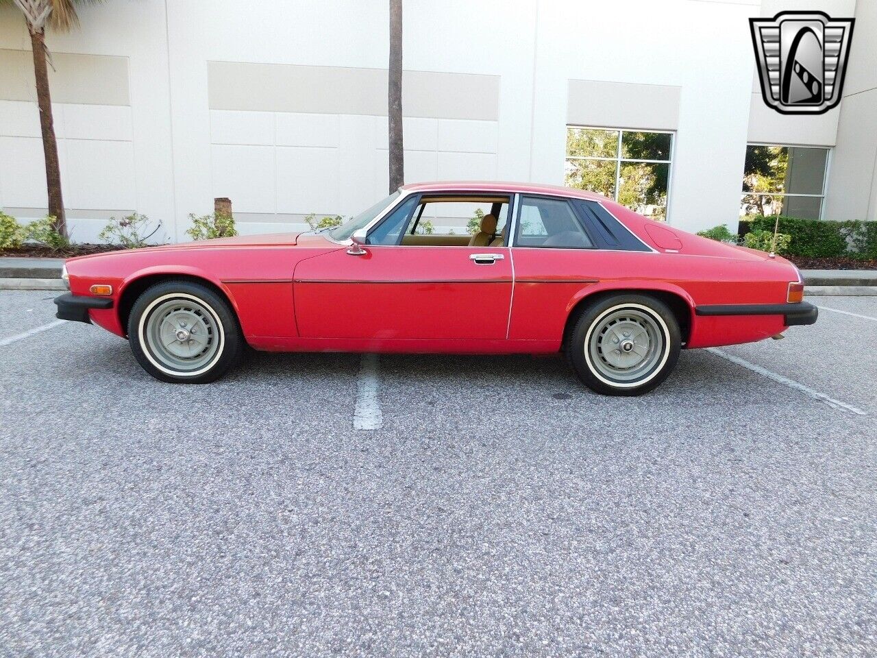 Jaguar-XJS-1977-5