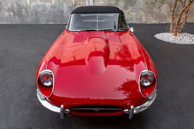 Jaguar-XK-1968-8