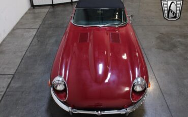 Jaguar-XK-1970-7