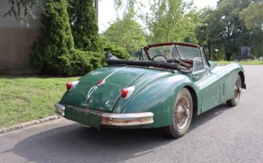 Jaguar-XK140-DHC-1957-4