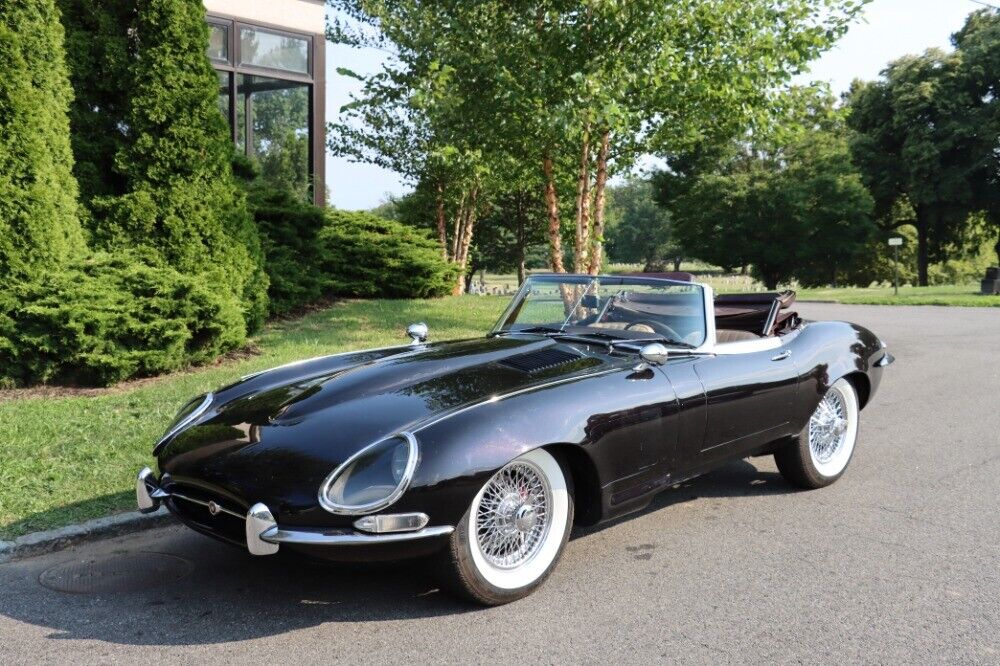 Jaguar-XKE-4.2-Roadster-1967-1