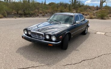 Jaguar-Xj6-1984-2