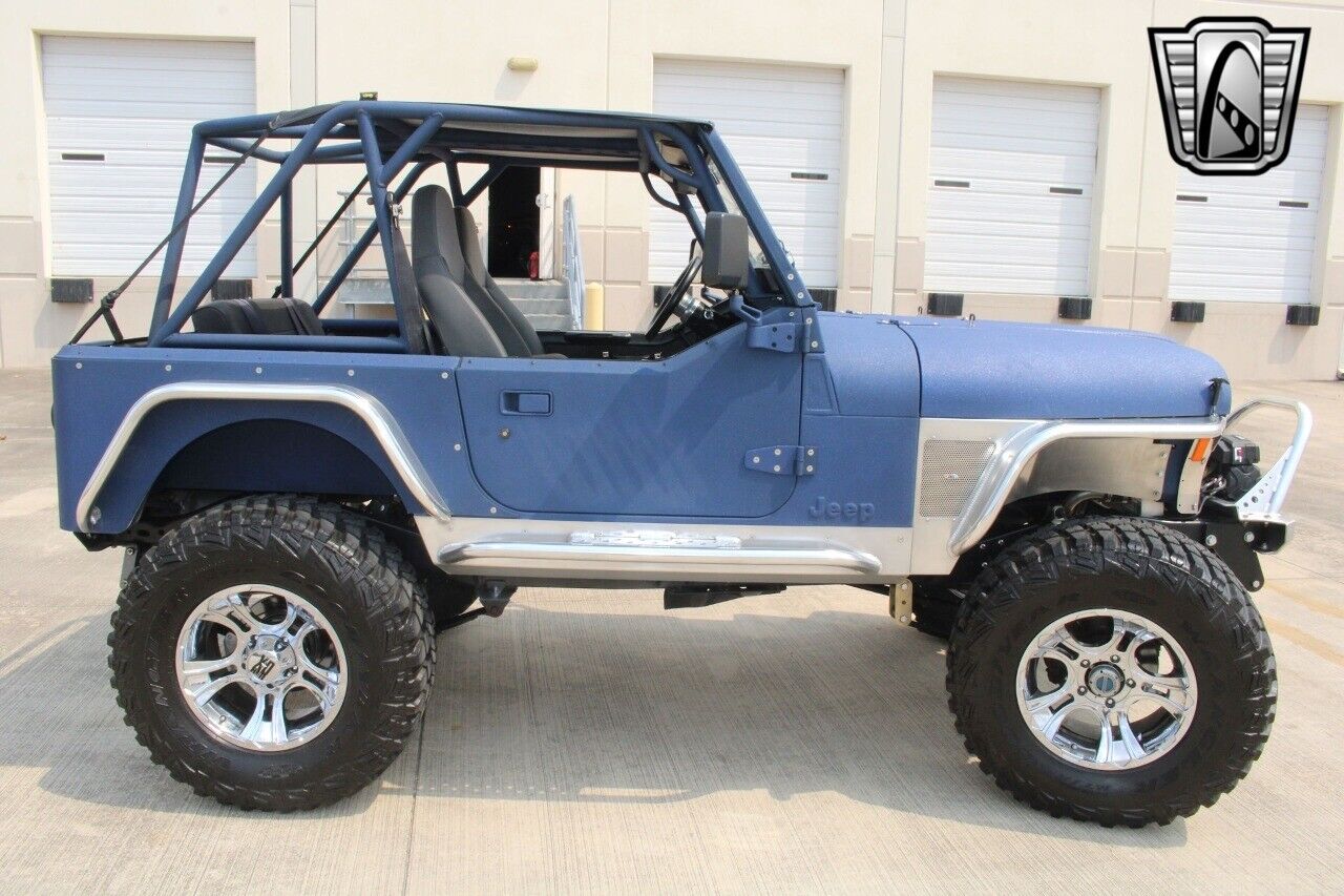 Jeep-CJ-1980-6