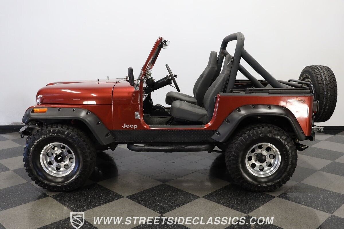 Jeep-CJ-1984-2