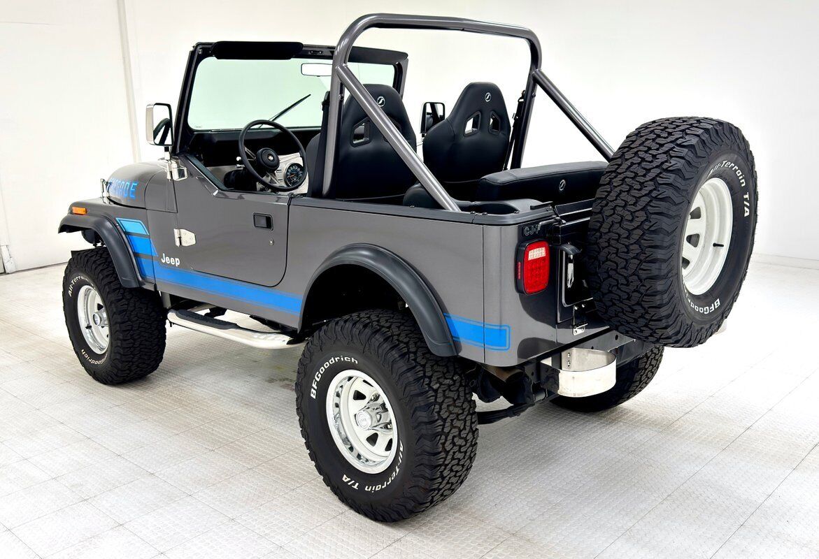 Jeep-CJ-1986-2