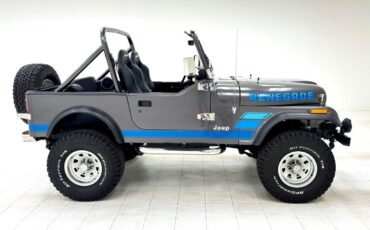 Jeep-CJ-1986-5