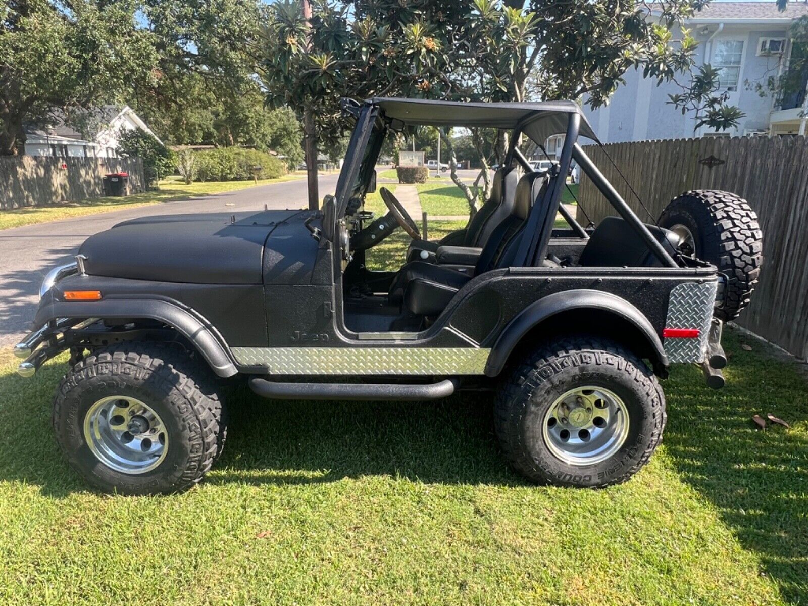 Jeep-CJ-Coupe-1978-2