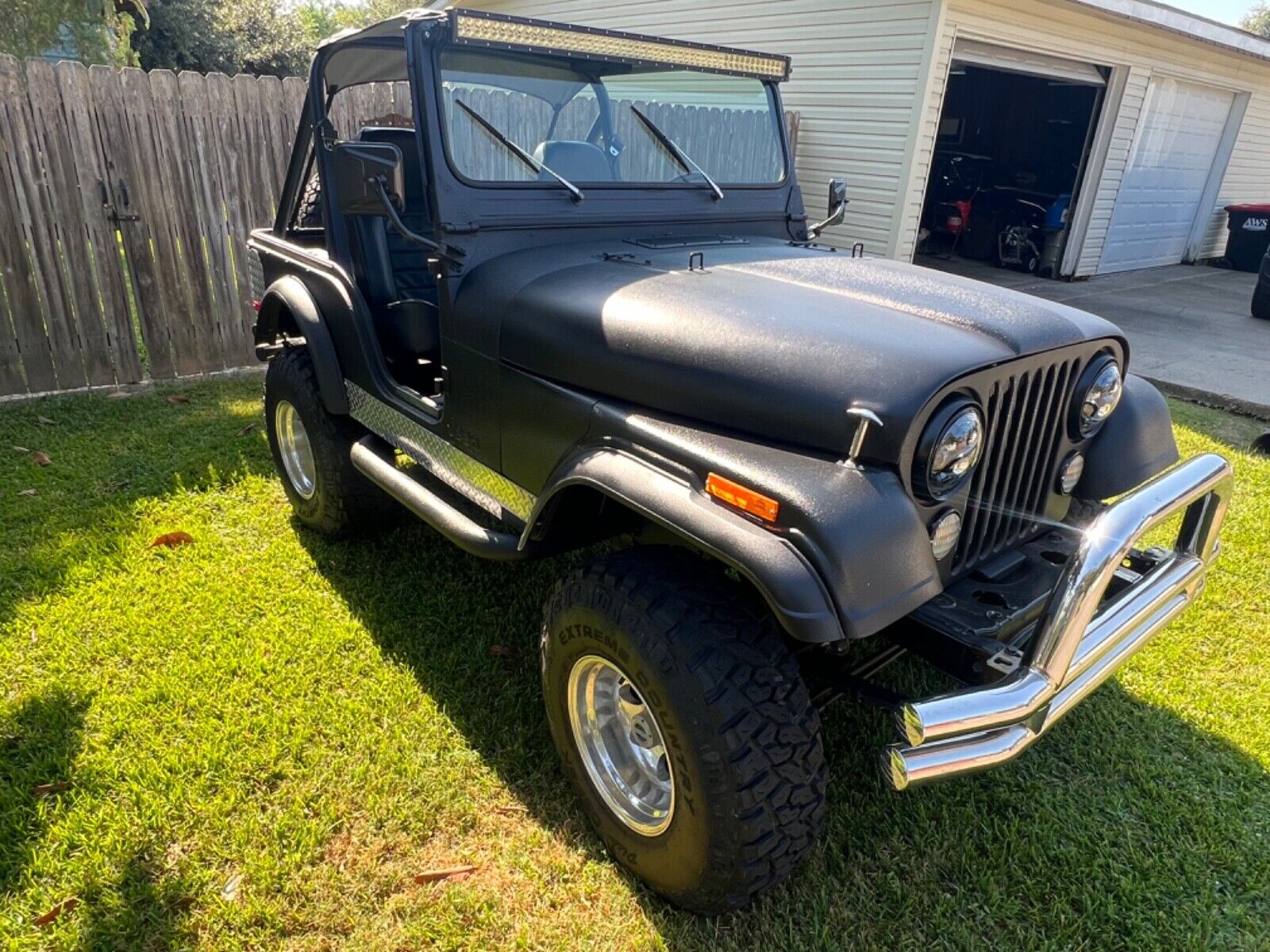 Jeep-CJ-Coupe-1978-3