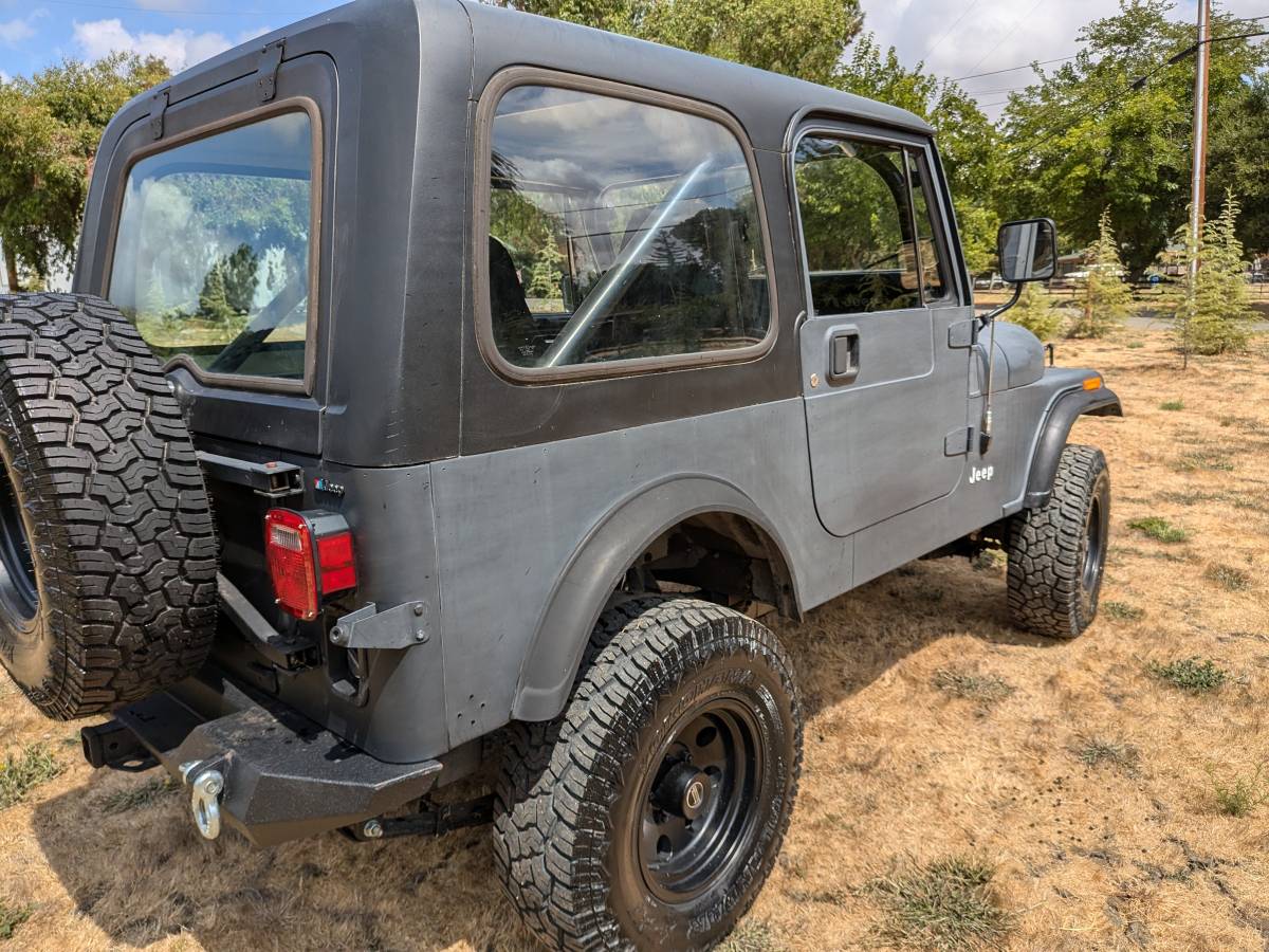 Jeep-Cj-7-1986-9