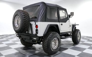 Jeep-Cj7-1981-7