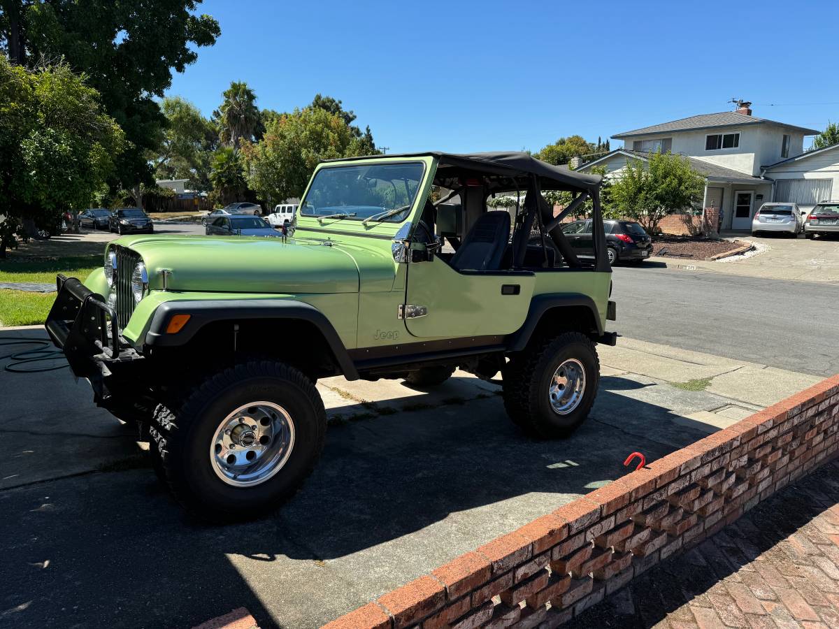 Jeep-Cj7-1982-1