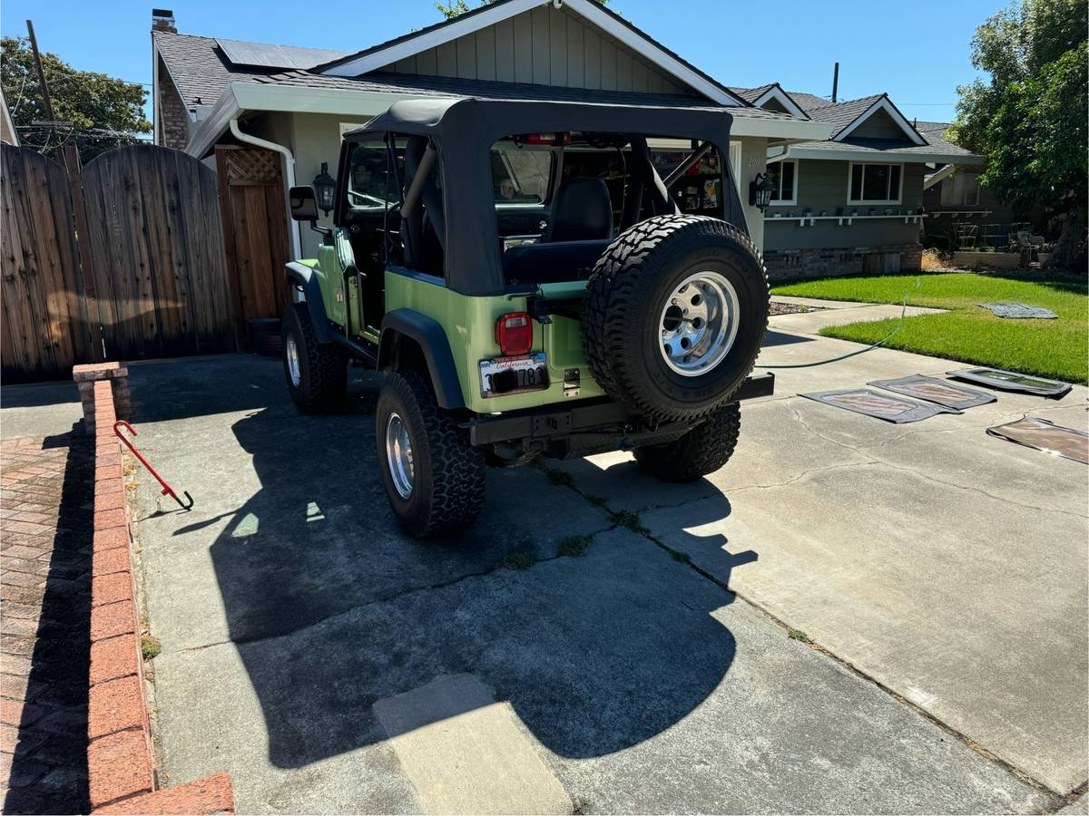 Jeep-Cj7-1982-5