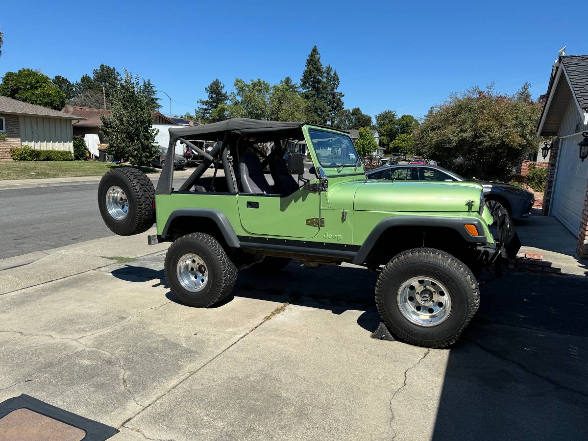 Jeep-Cj7-1982