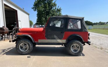 Jeep-Cj7-1983-10