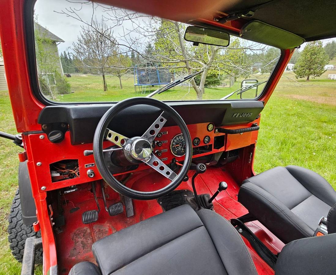 Jeep-Cj7-1983-4