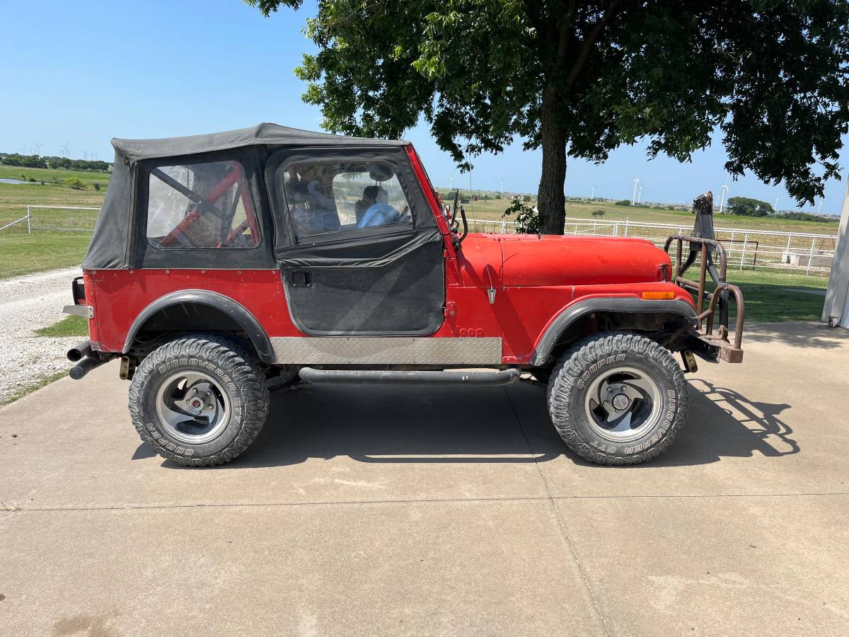 Jeep-Cj7-1983-8