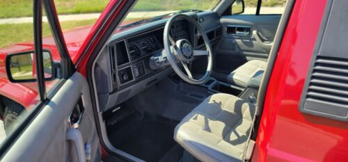 Jeep-Comanche-1988-15