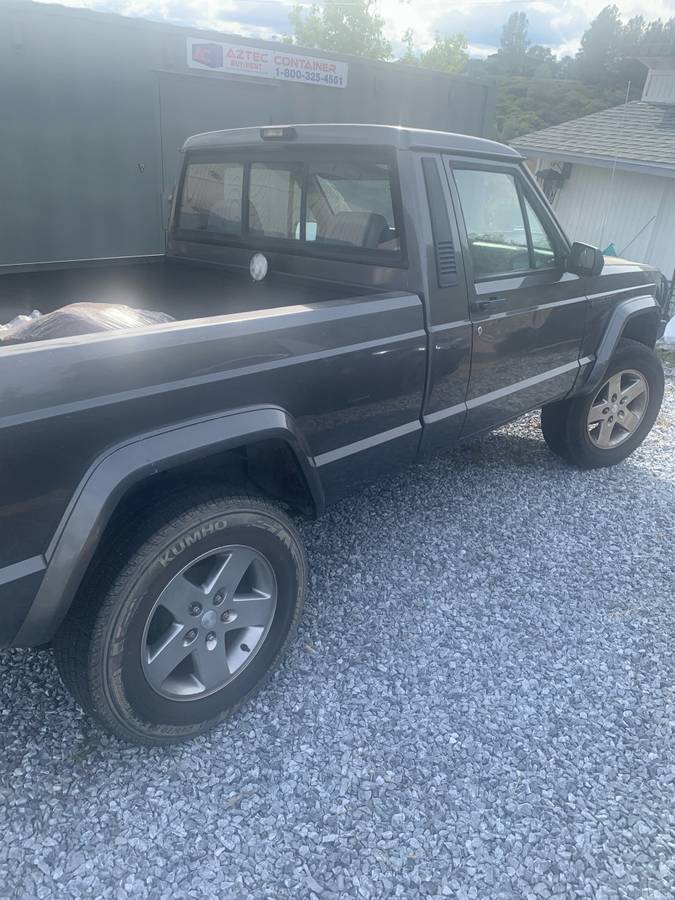 Jeep-Comanche-1989-5