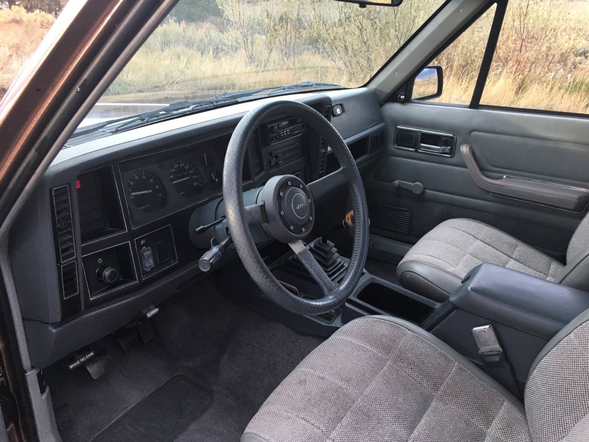 Jeep-Comanche-eliminator-1990-5