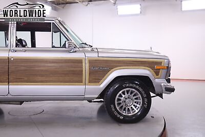 Jeep-Grand-Wagoneer-1988-7