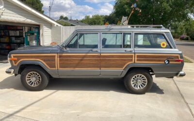 Jeep Grand Wagoneer 1988