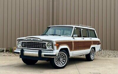 Jeep Grand Wagoneer 1984