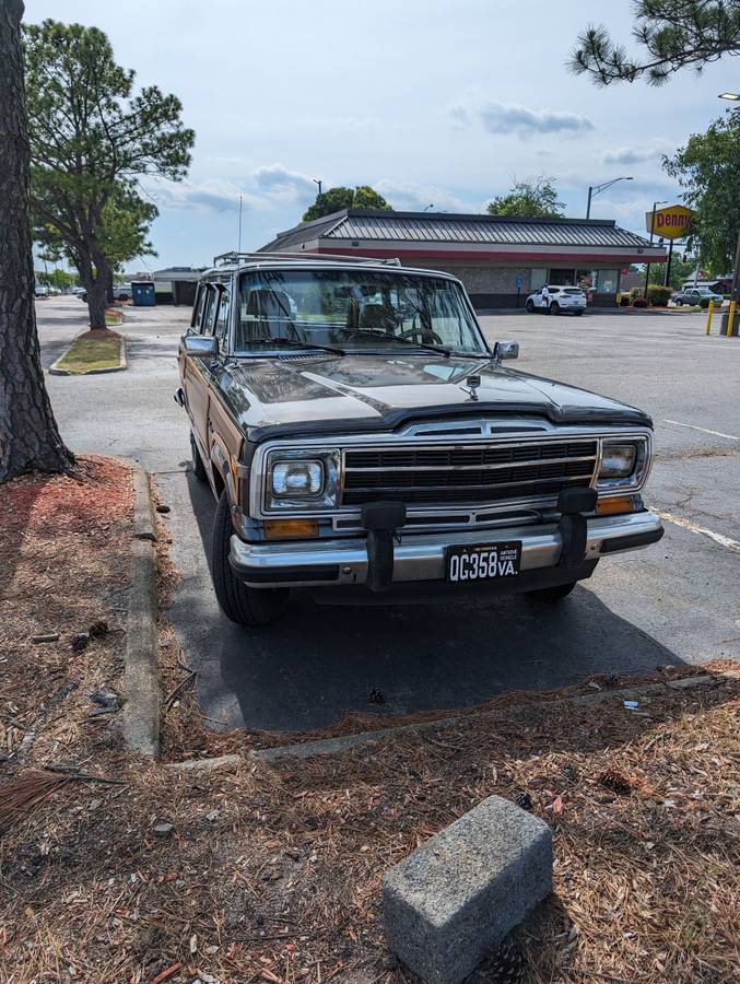 Jeep-Grand-wagoneer-1988-9