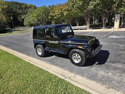 Jeep-Renegade-SUV-1992-3