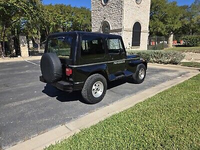 Jeep-Renegade-SUV-1992-4