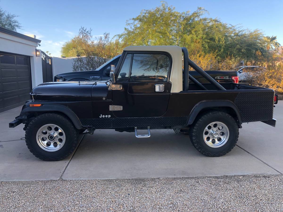 Jeep-Scrambler-cj8-1981