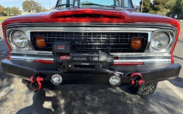 Jeep-Wagoneer-1977