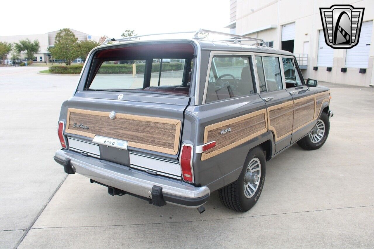 Jeep-Wagoneer-1989-5