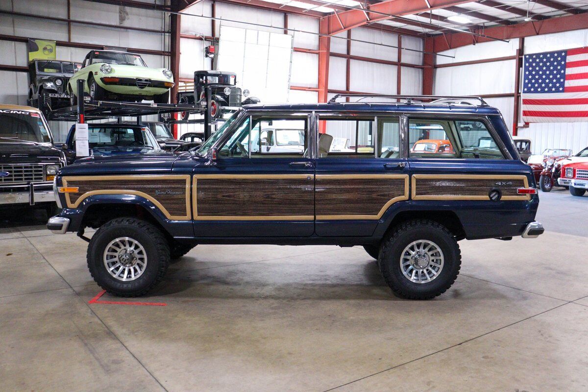 Jeep-Wagoneer-Break-1989-2