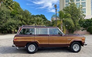 Jeep-Wagoneer-SUV-1984-10