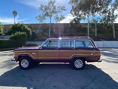 Jeep-Wagoneer-SUV-1984-5