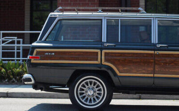 Jeep-Wagoneer-SUV-1991-9