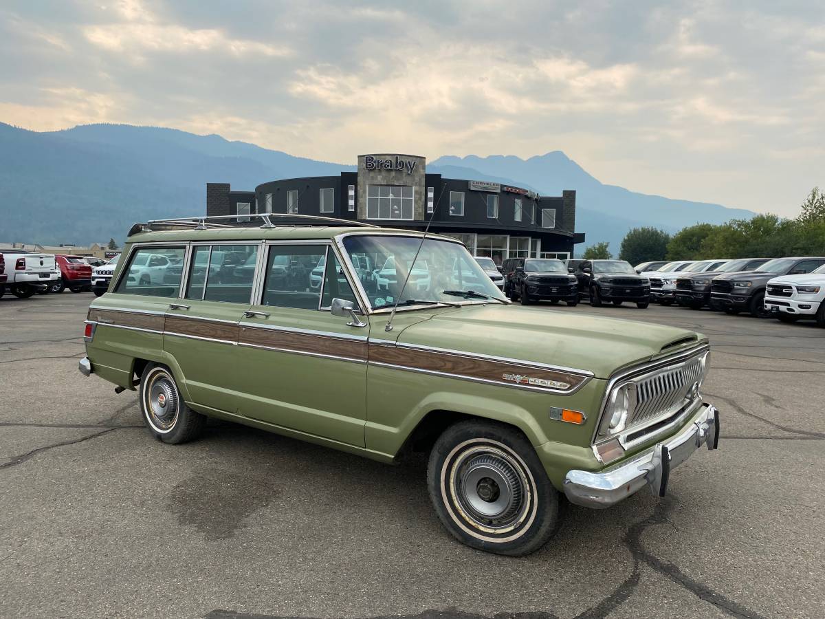 Jeep-Wagoneer-custom-special-1970